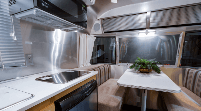 a-guide-to-choosing-and-buying-ge-rv-appliances.png